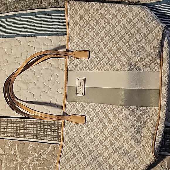 kate spade Handbags - Kate Spade purse